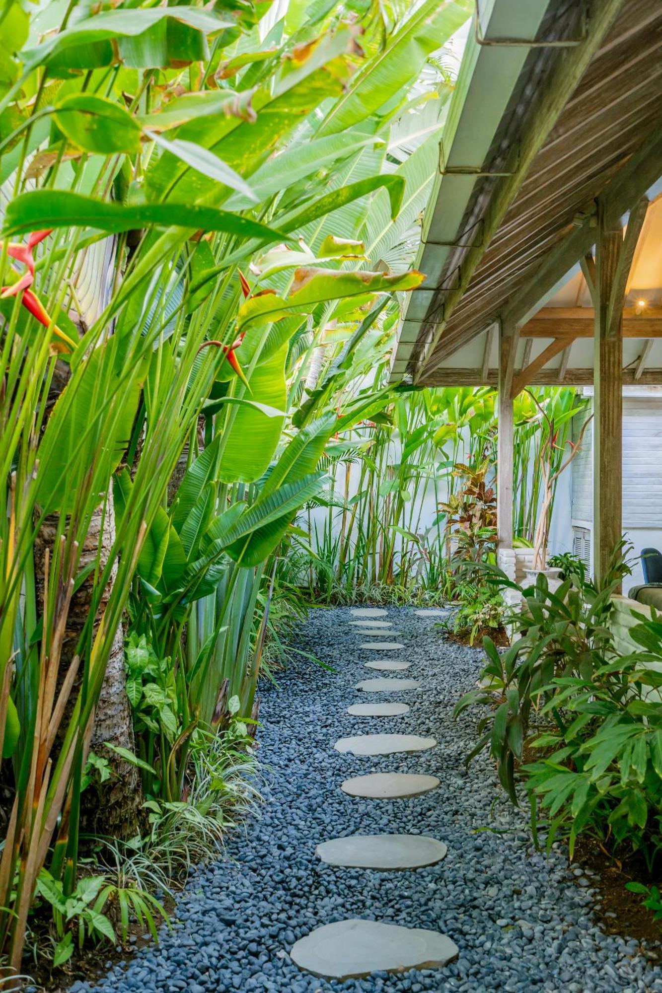 Mundaka Villa By Betterplace Canggu Exterior foto