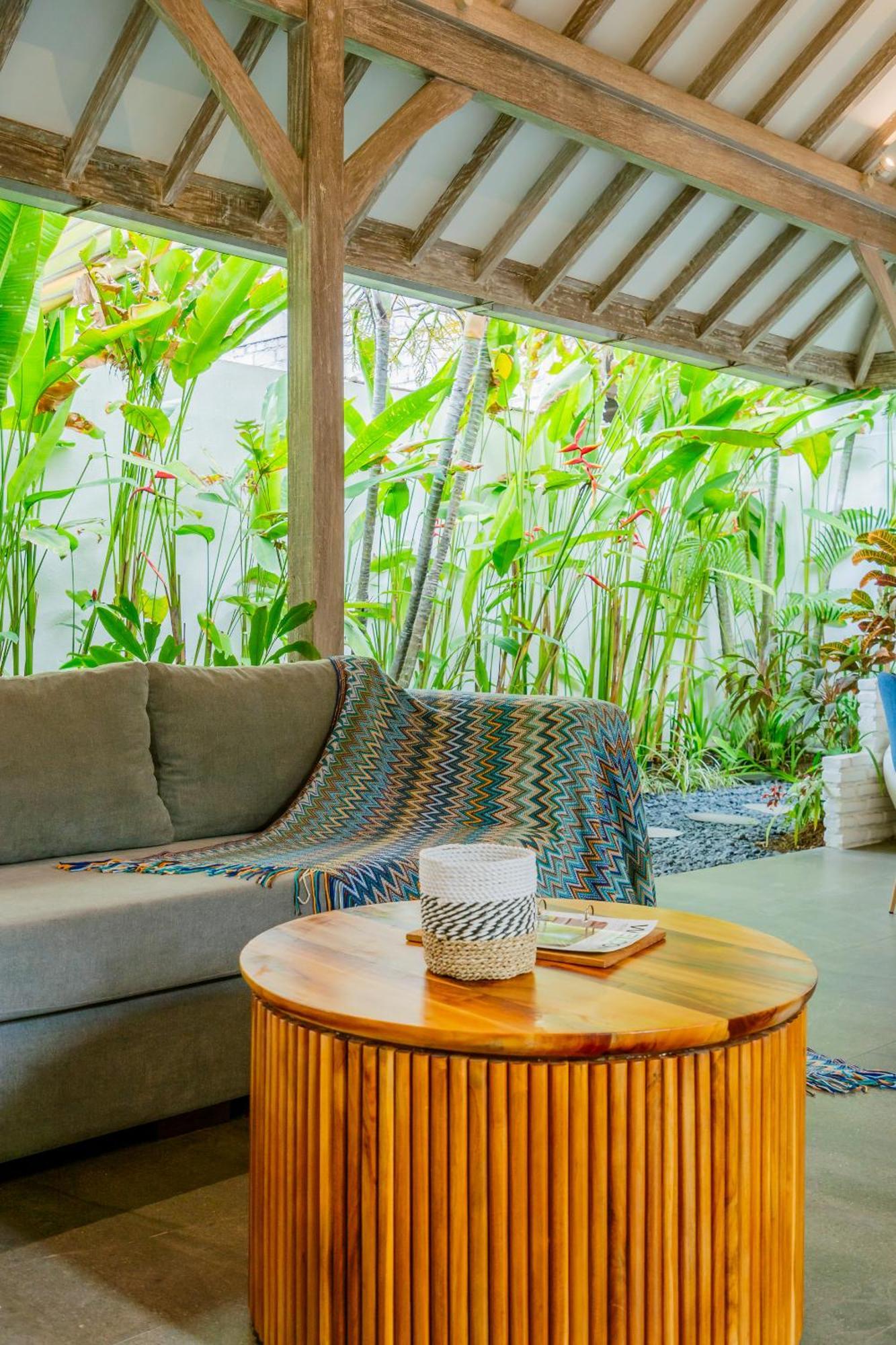 Mundaka Villa By Betterplace Canggu Exterior foto